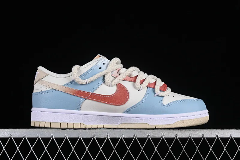All Categories Nk SB Dunk Series Nk SB Dunk Low Low-top sneakers Nk Dunk Low Retro Coast Blue White Brown Street classic and versatile SB strap low-top casual sneakers DV0831-003